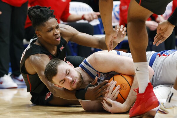 No. 8 Kansas scores the most points this season against No. 4